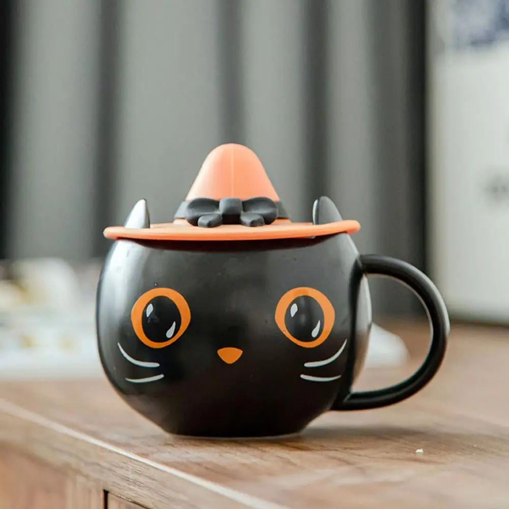 Black cat Halloween mug with witch hat lid